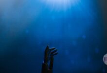 आर्टिफिशियल इंटेलिजेंस का भविष्य: चुनौतियाँ और संभावनाएँ image